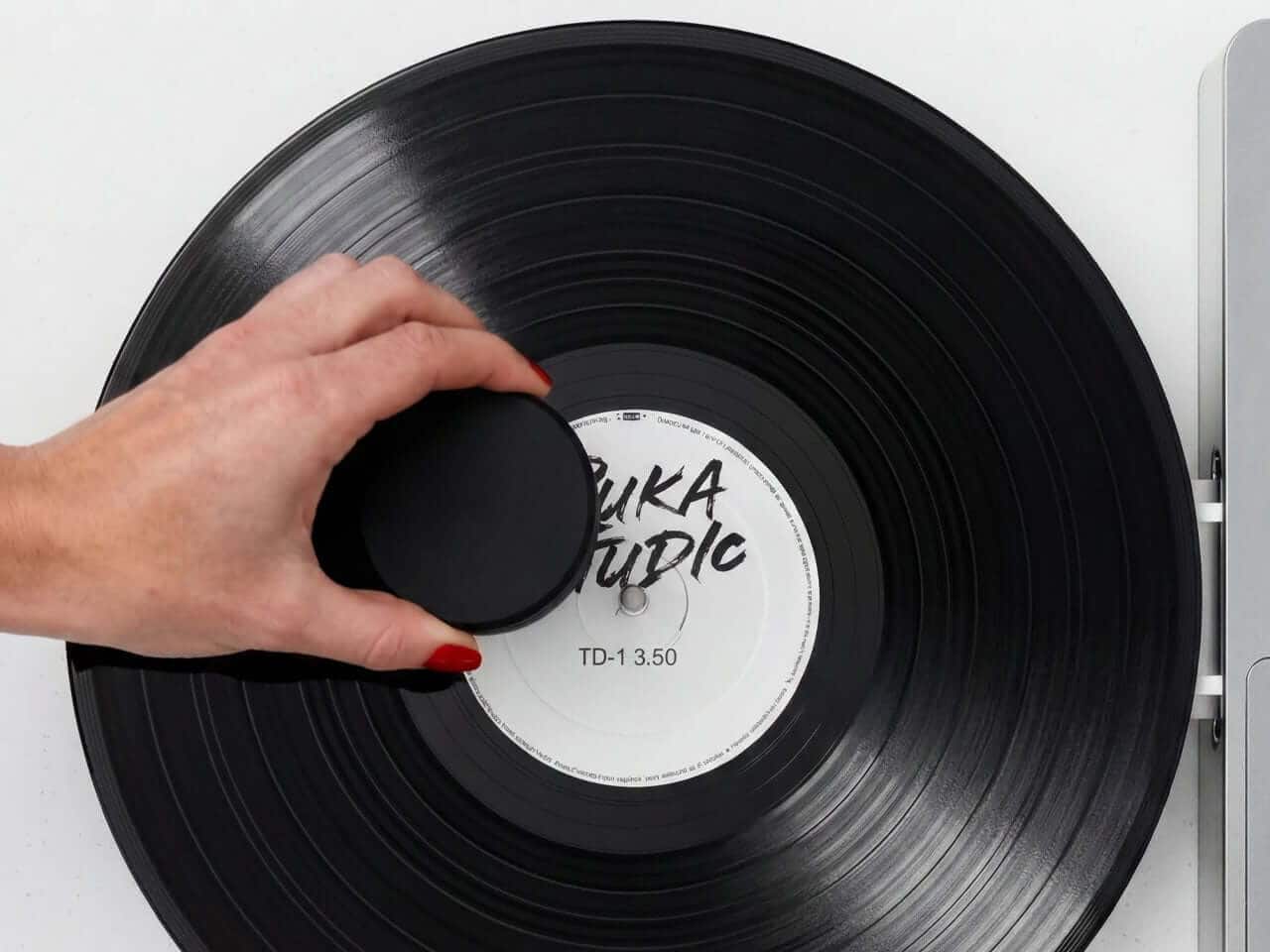 Turntable showing mechanical controls