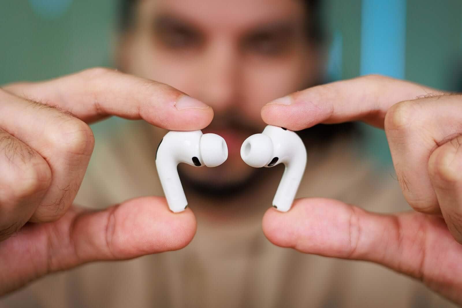 Apple’s Live Translation Set to Revolutionize AirPods Experience