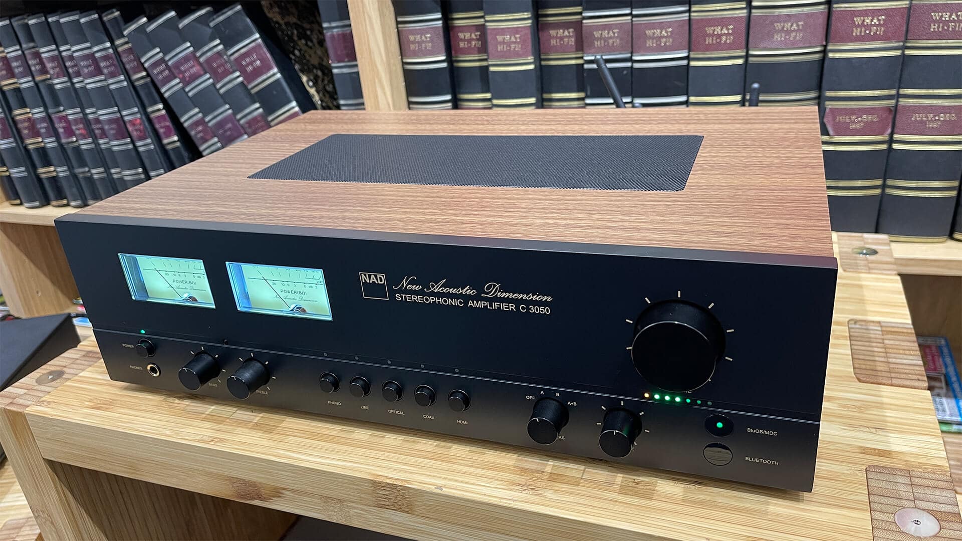 NAD C 3050 amplifier fully set up