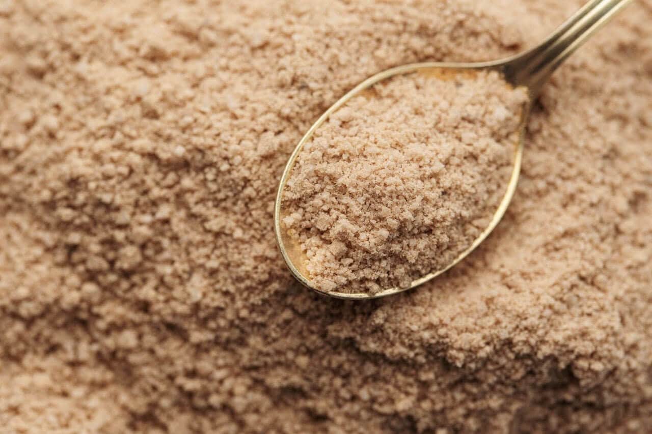 When Smoke Meets Stone: The Quiet Power of Hickory Smoked Salt