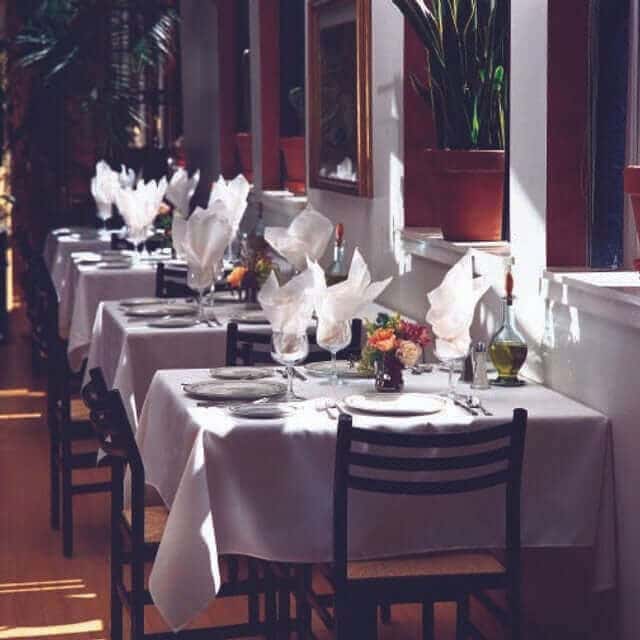What is the Most Affordable Place to Order Wholesale Table Linens?