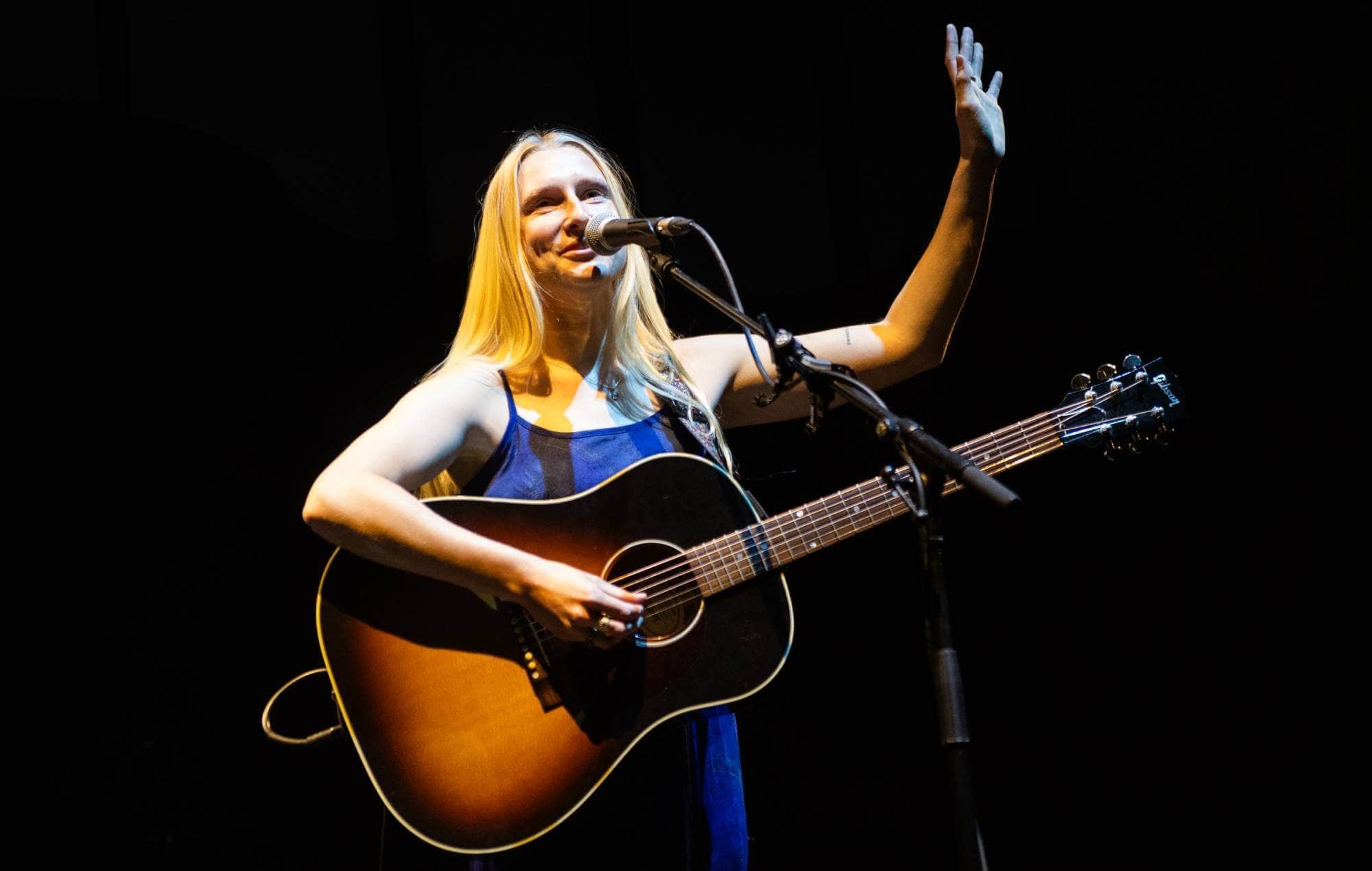 Billie Marten on Artist Financial Struggles: “We’re All Paying Taylor Swift”