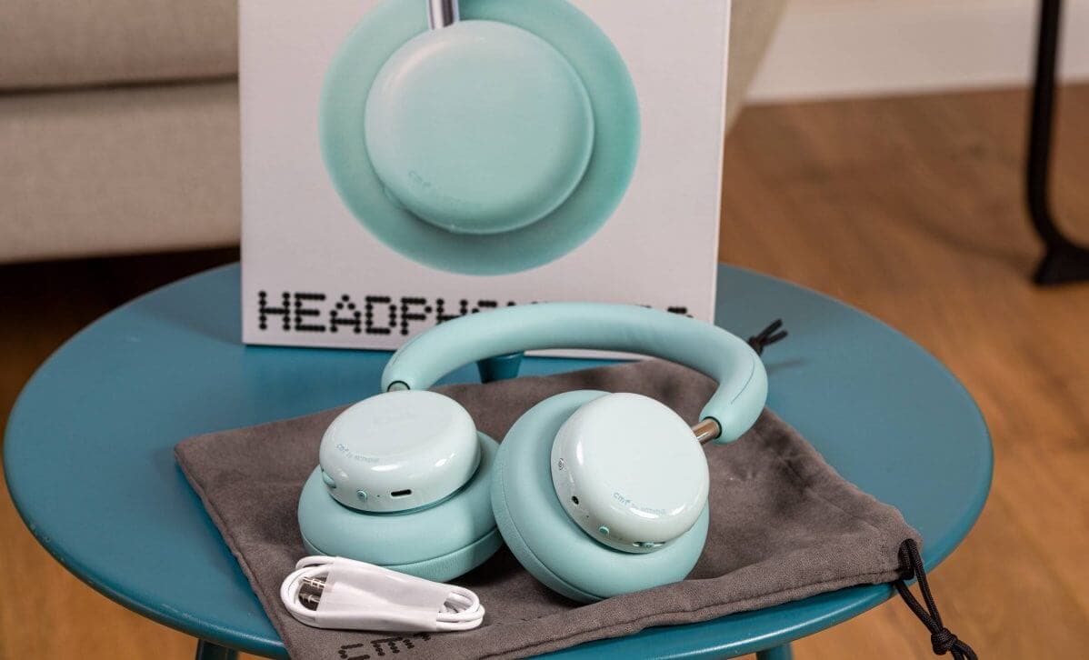 CMF Headphone Pro comes with a practical carrying case and optional colorful ear cushions.