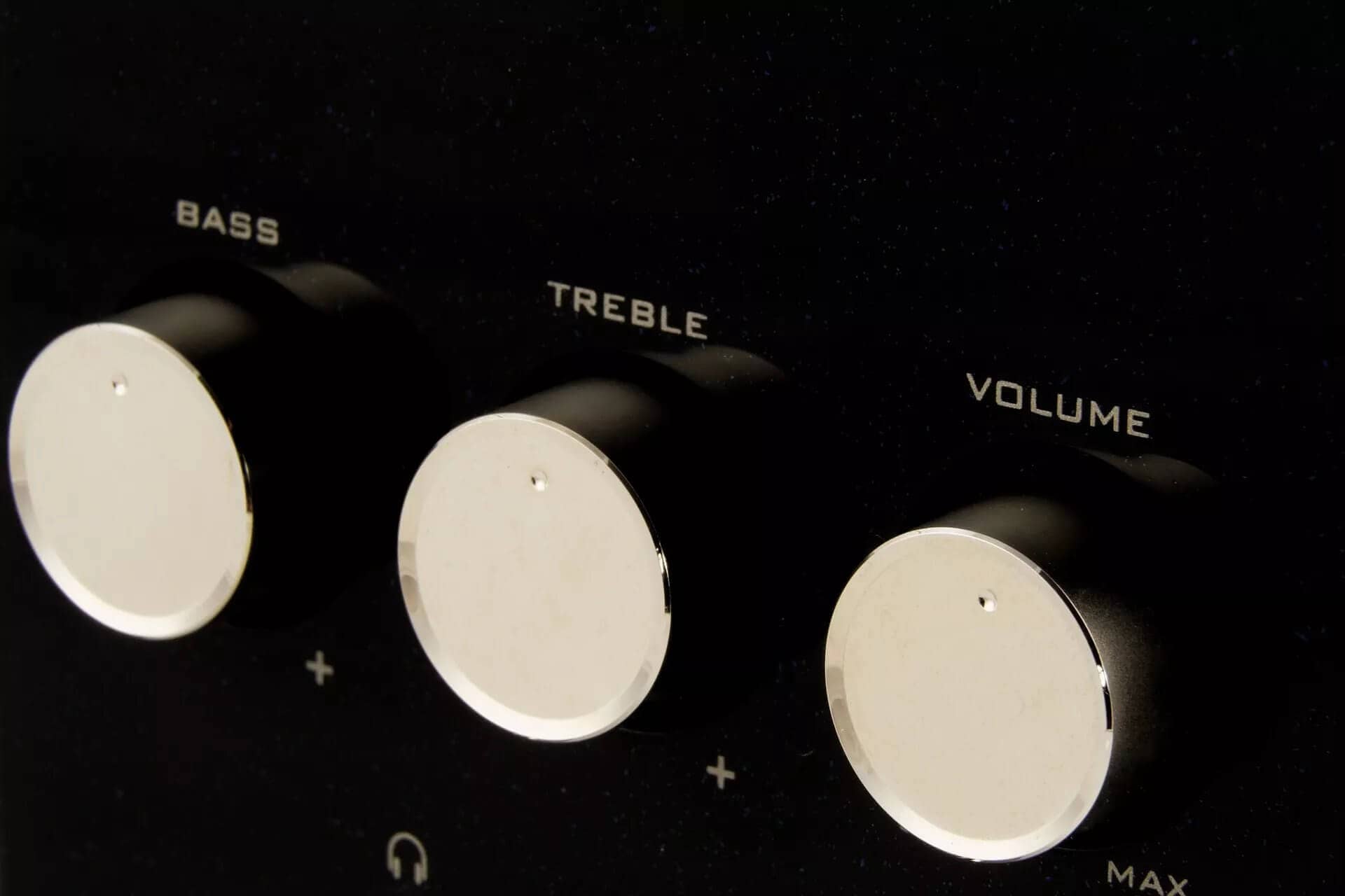 The Importance of Monitor Gain in Audio Mastering