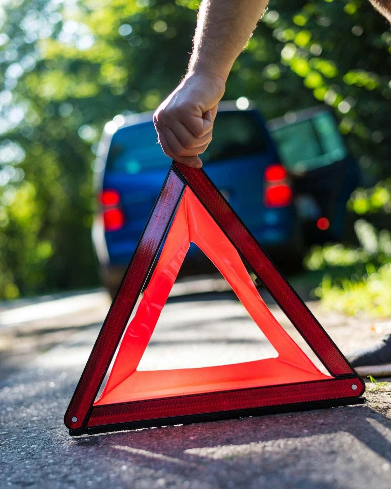 What Should Be in a Car Emergency Kit: Buy vs. Build Guide