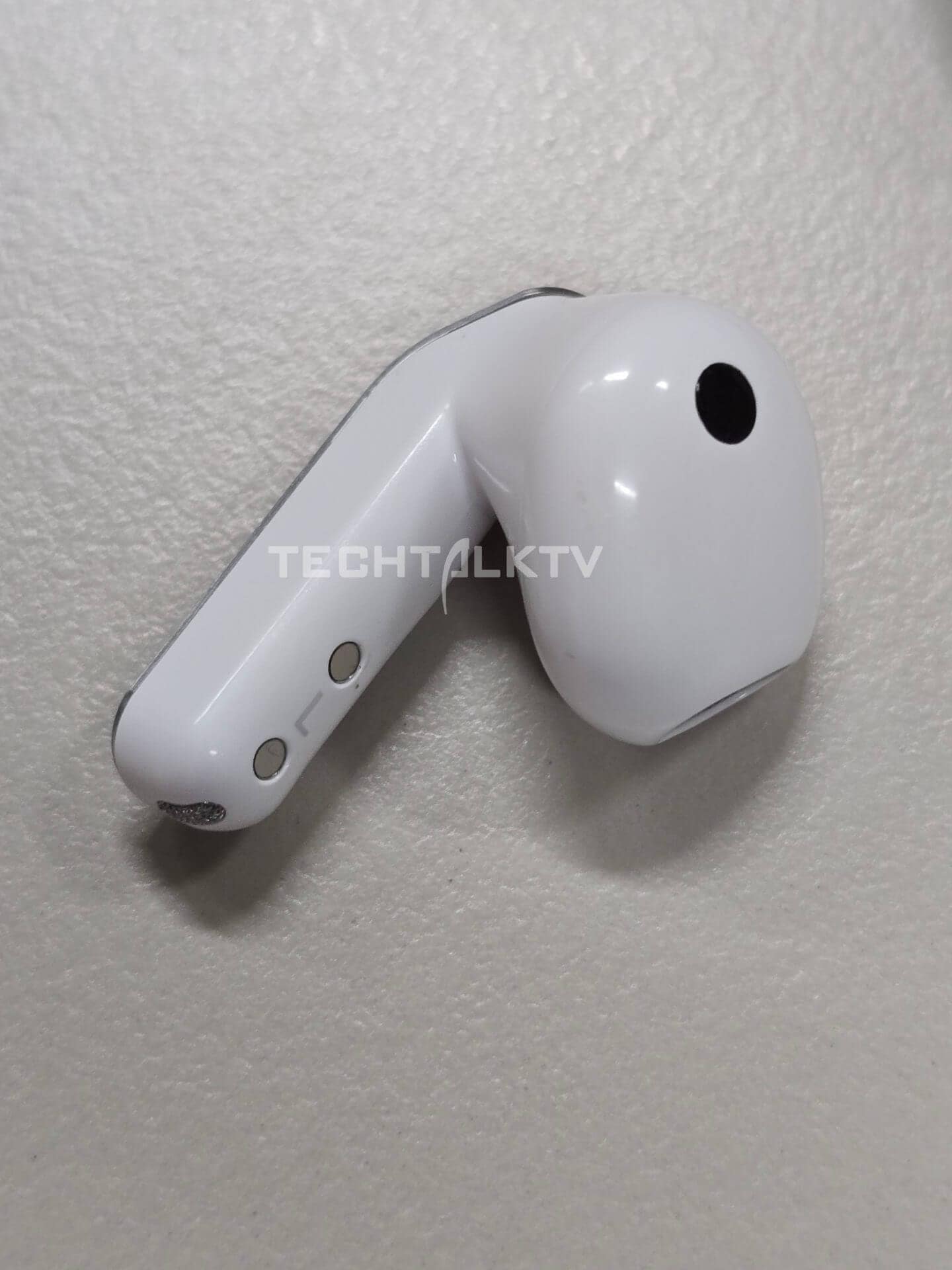 Samsung Galaxy Buds4 Leaked: Shiny Stems and Apple-like Design Before Launch