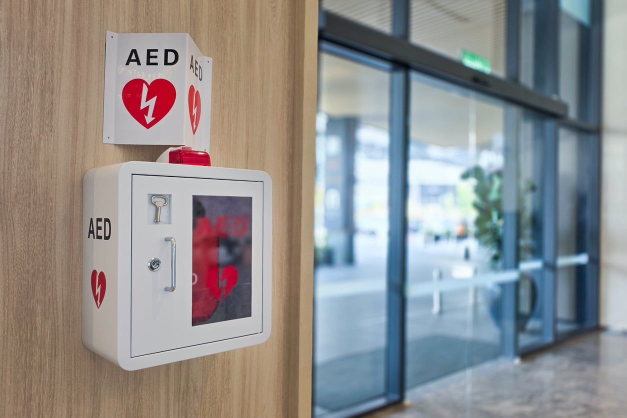 What Is an Automated External Defibrillator (AED)? | EmergencyKits.com