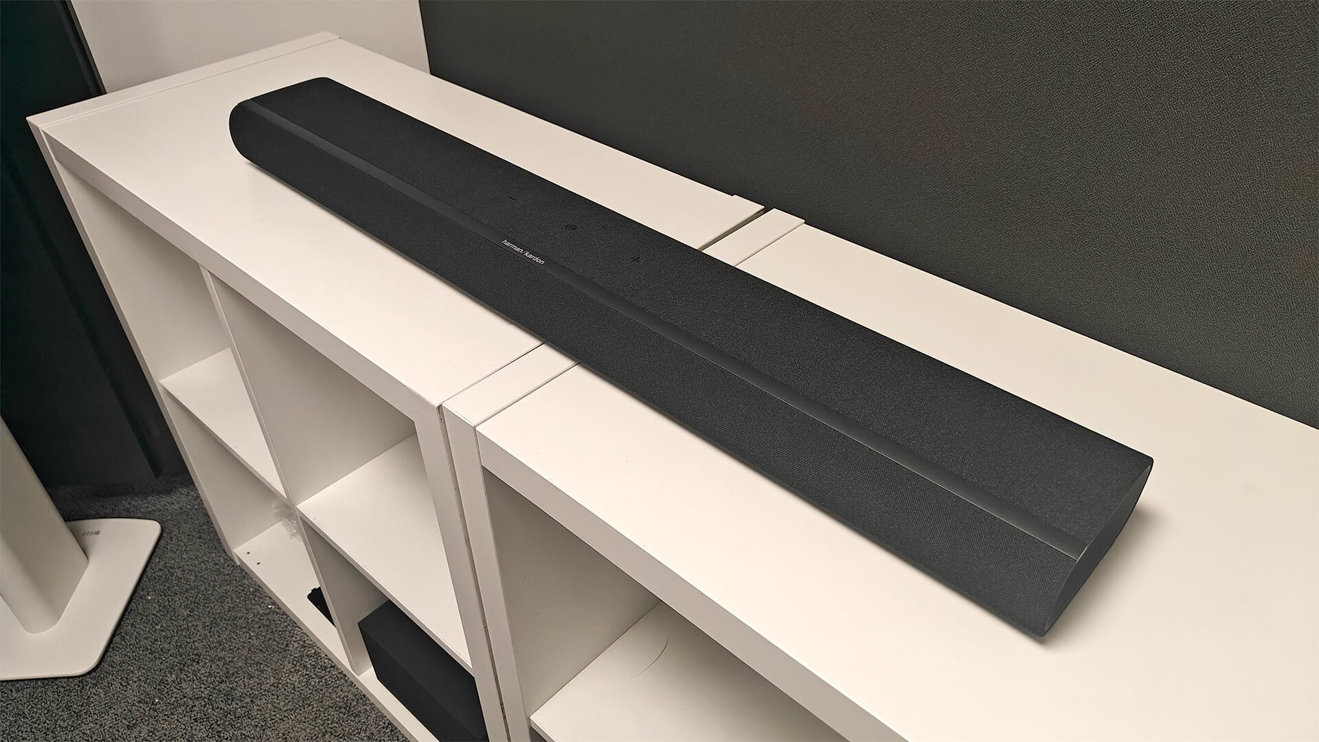 Harman Kardon Enchant 900 soundbar front view