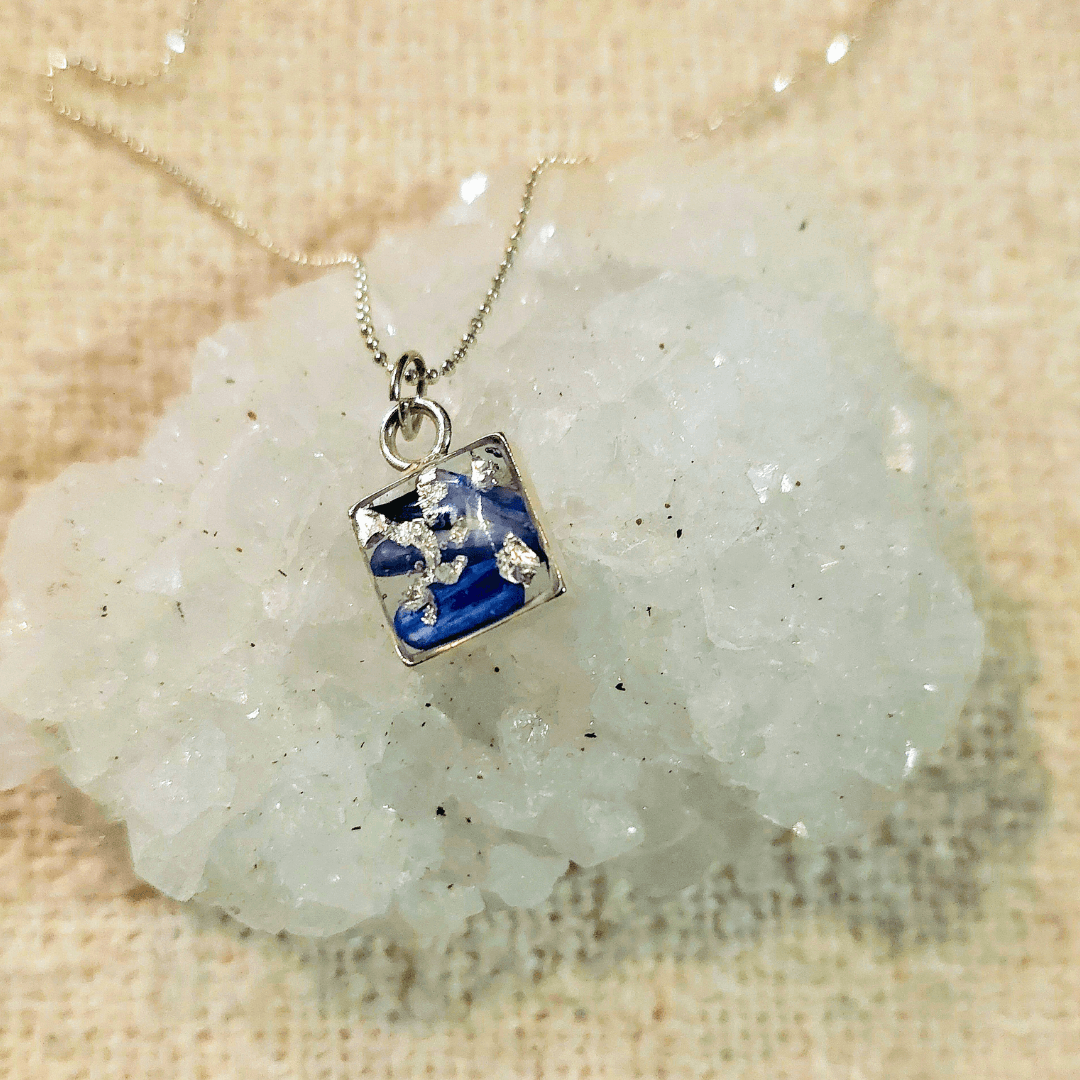 10 Crystals to Ease Stress & Find Your Calm