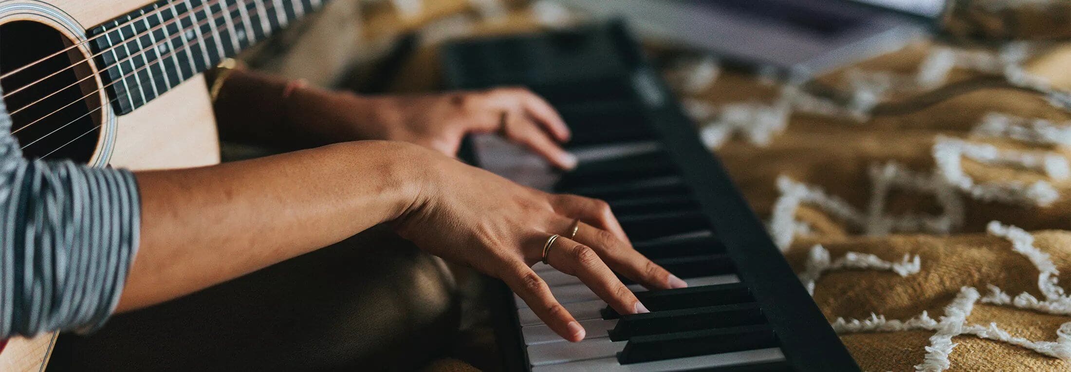 10 Pro Songwriting Tips for Vocalists