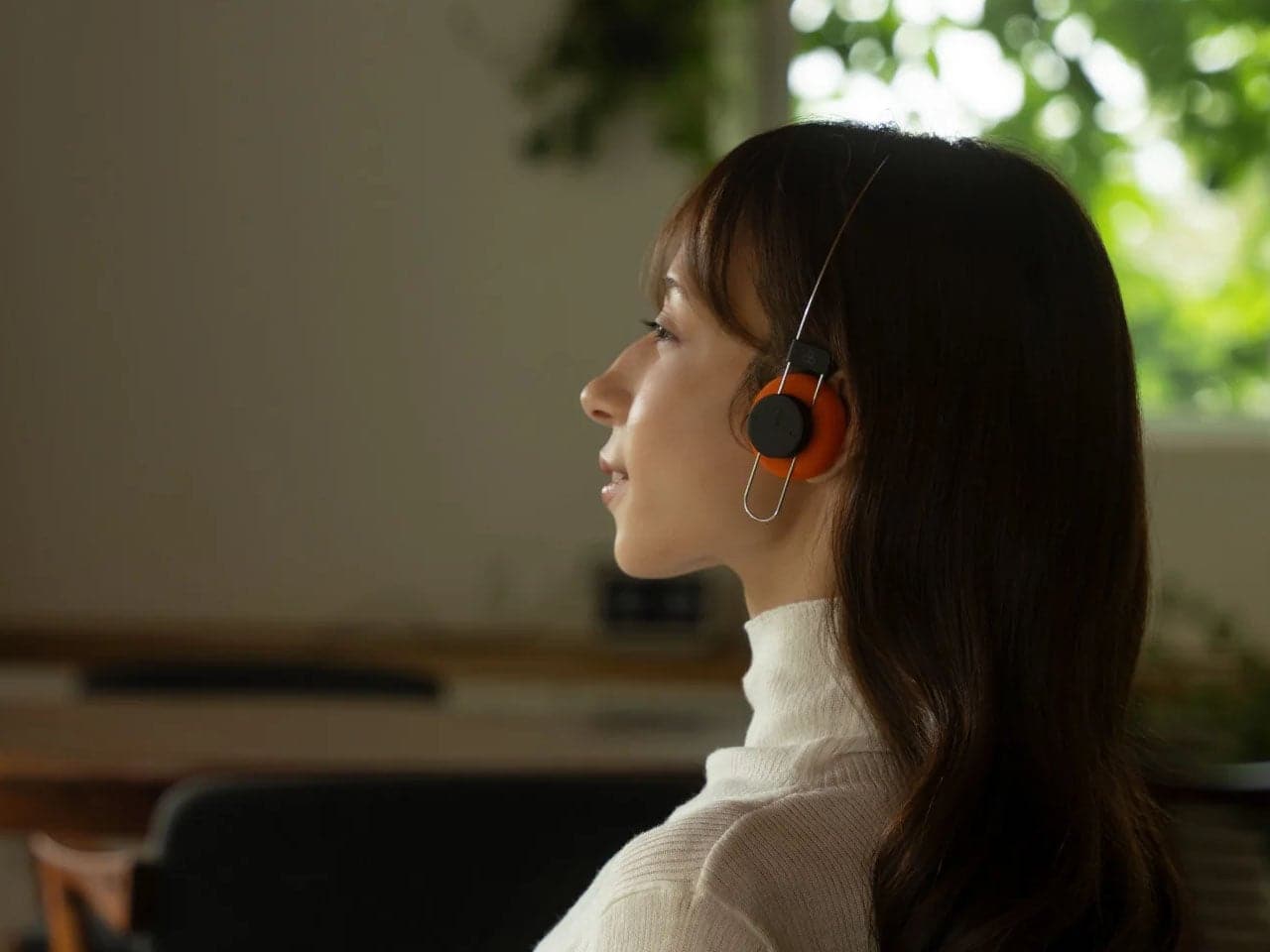Final Porta wireless headphones in a close product detail