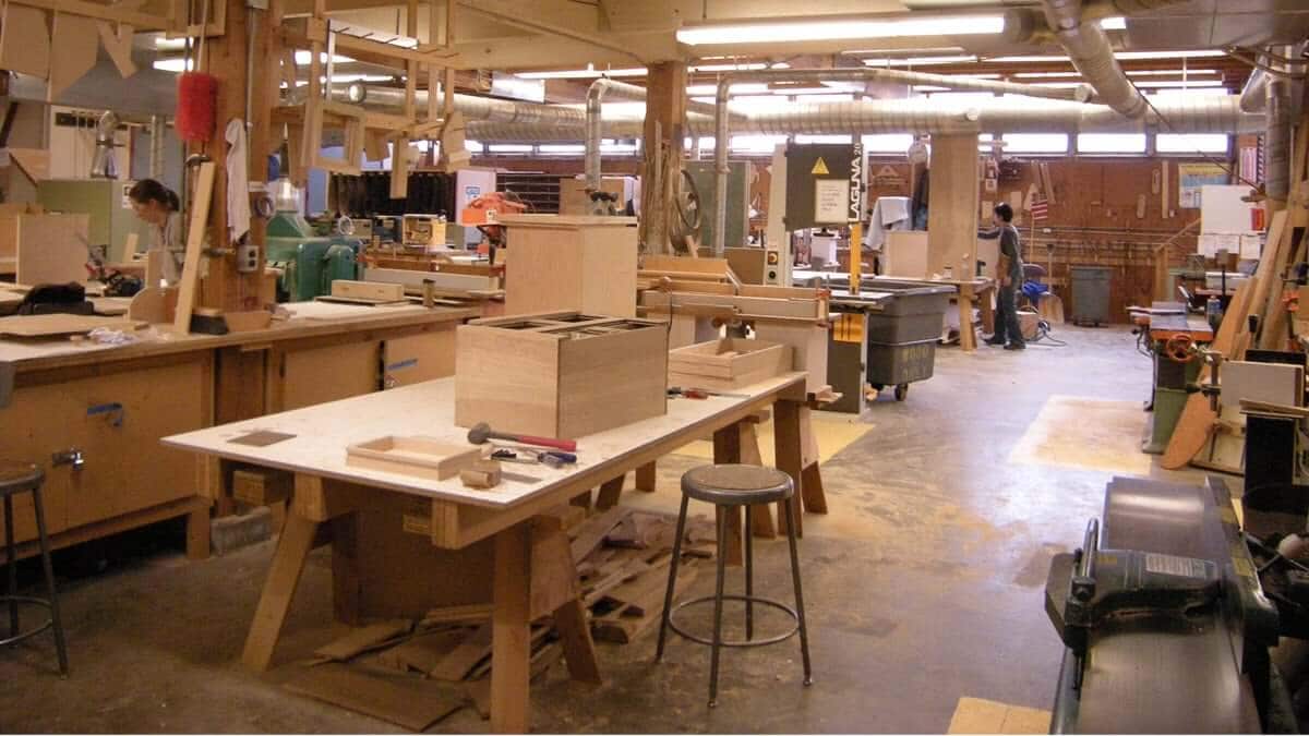 Cabinetry shop at Seattle Central Community College Wood Construction Facility. Photo: Joe Mabel / Wikimedia Commons, CC BY-SA 3.0.