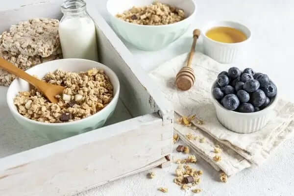 Honey Breakfast Homemade Granola Recipe: How to Make Homemade Granola With Honey