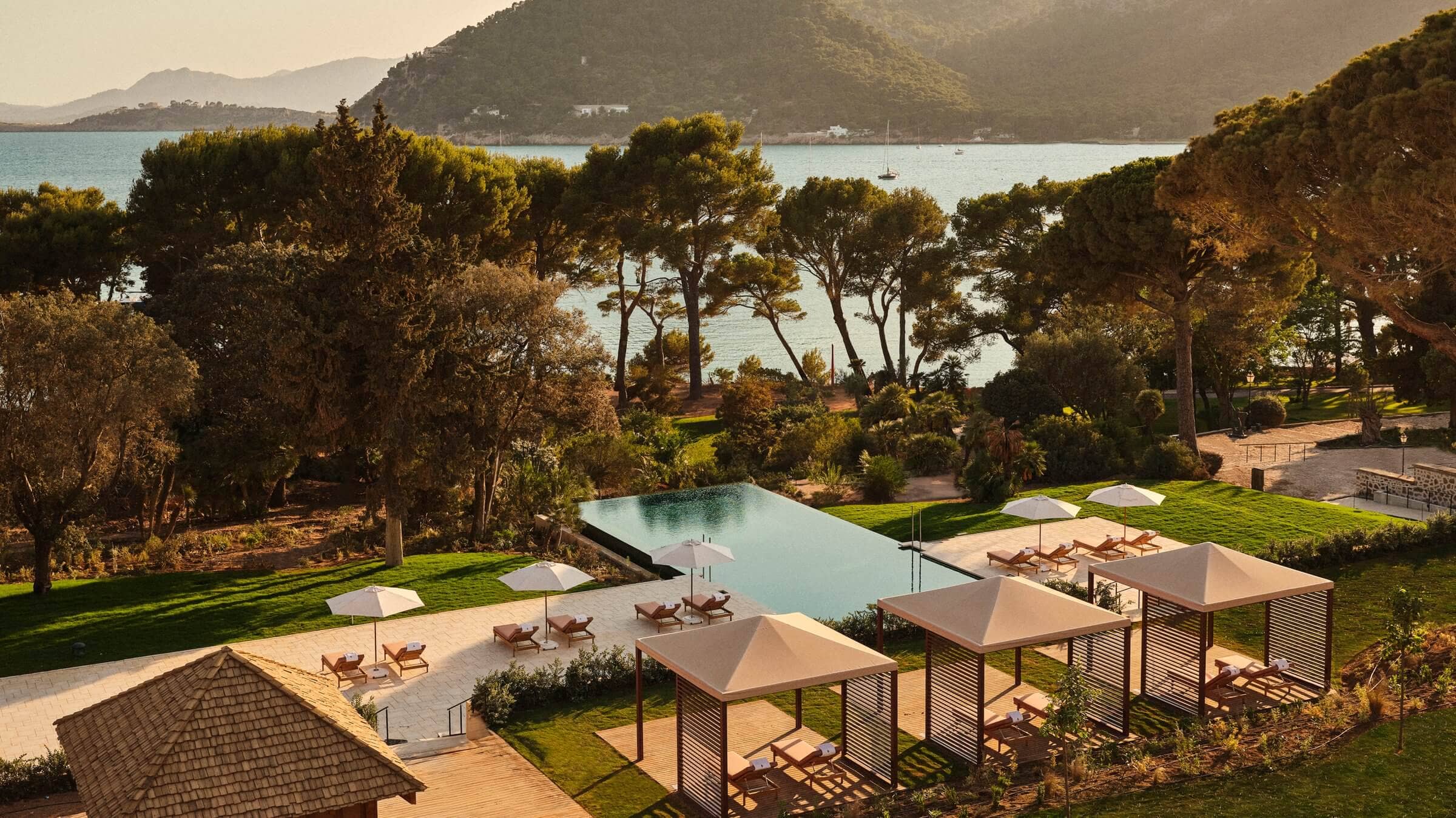 The Reimagined Four Seasons Resort and the Culinary Excellence of Llum i Sal