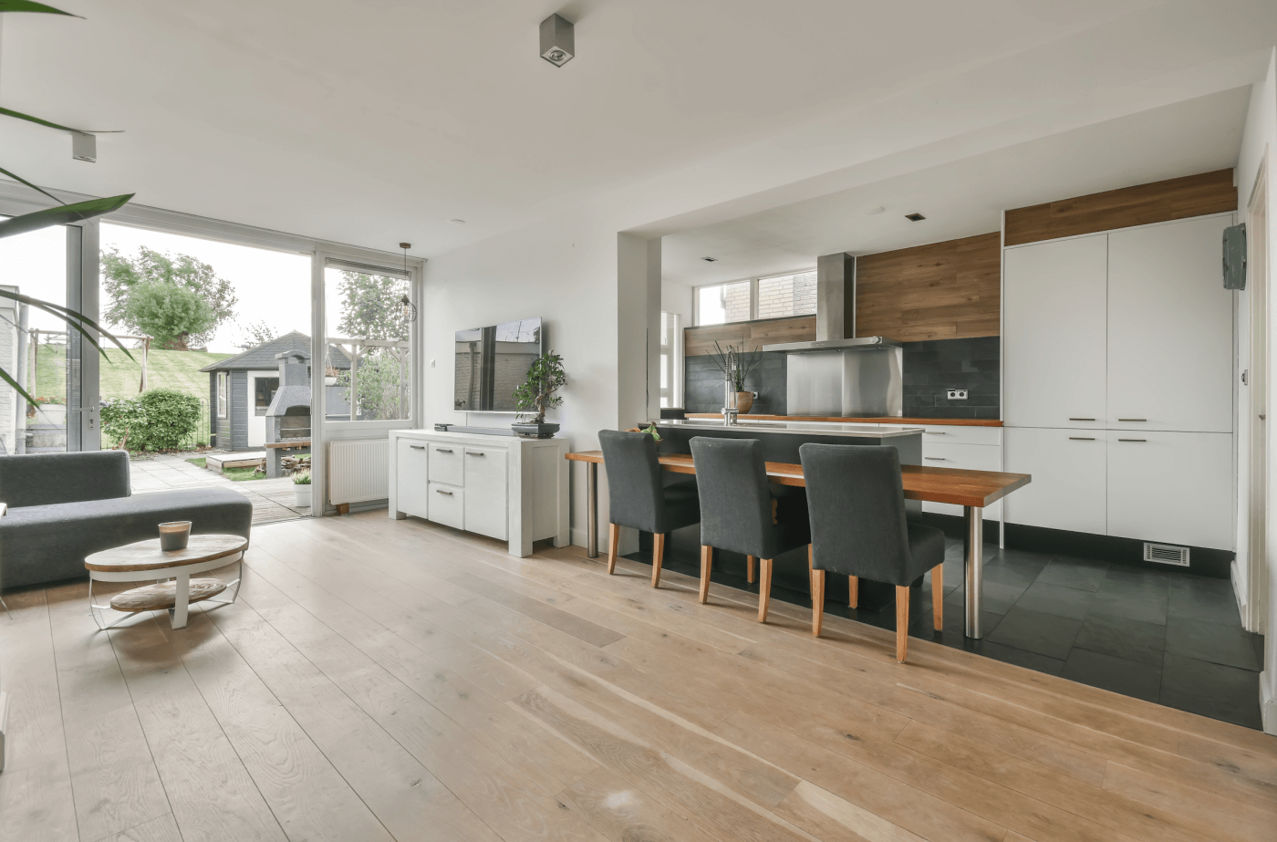 A Guide to Different Types of Hardwood Flooring