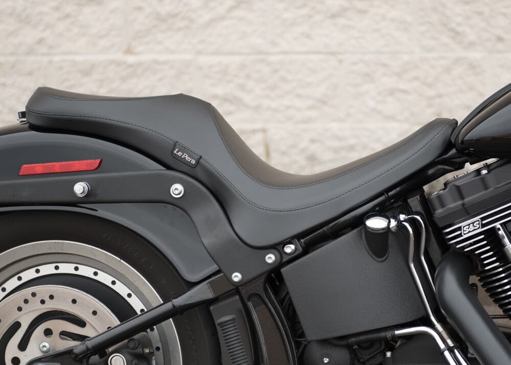 Le Pera Villain Seat on a Harley Softail