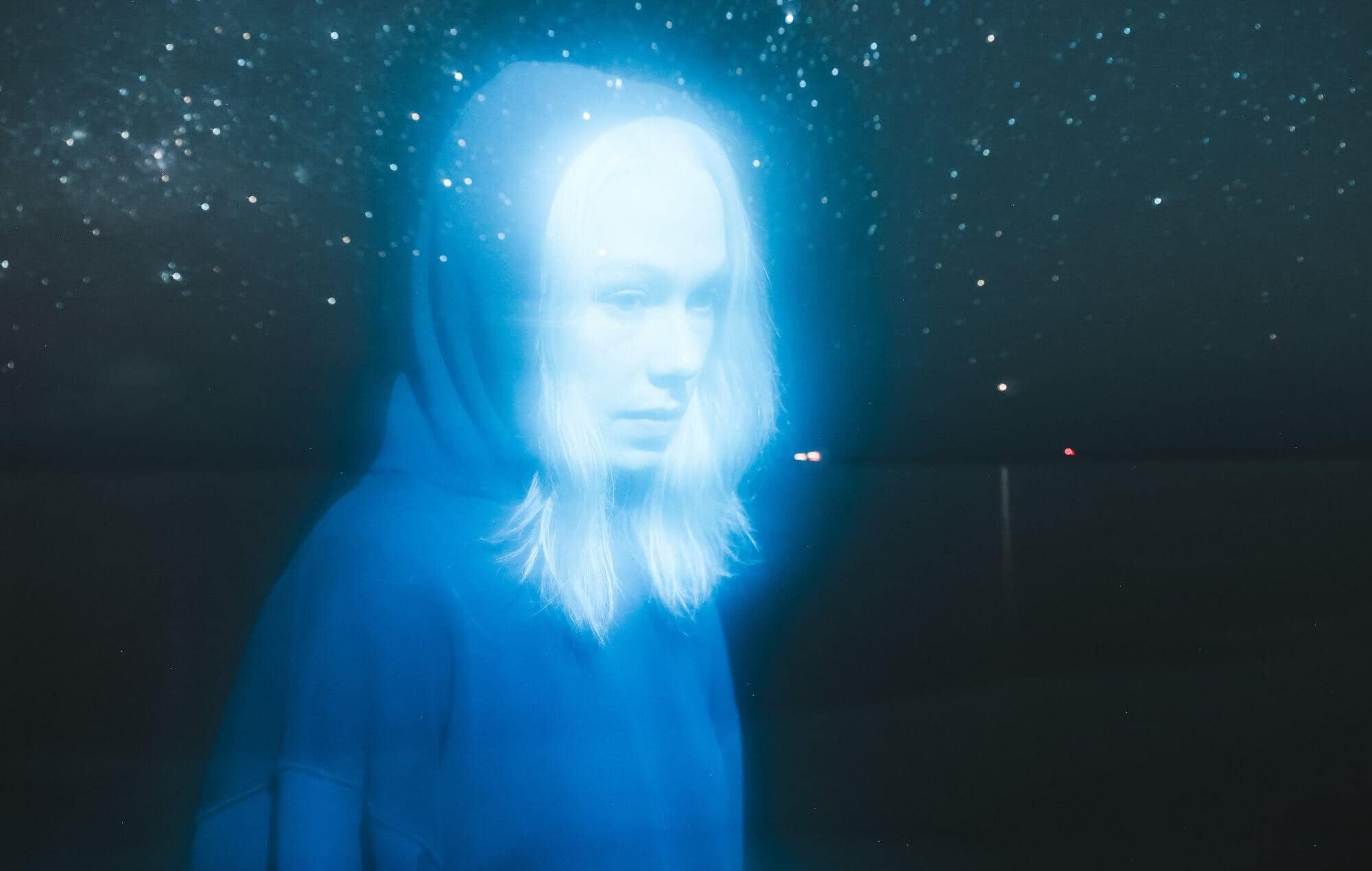 Phoebe Bridgers performing live