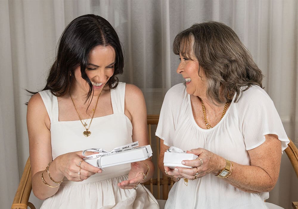 How to Choose the Perfect Mother's Day Jewellery Based on Her Style