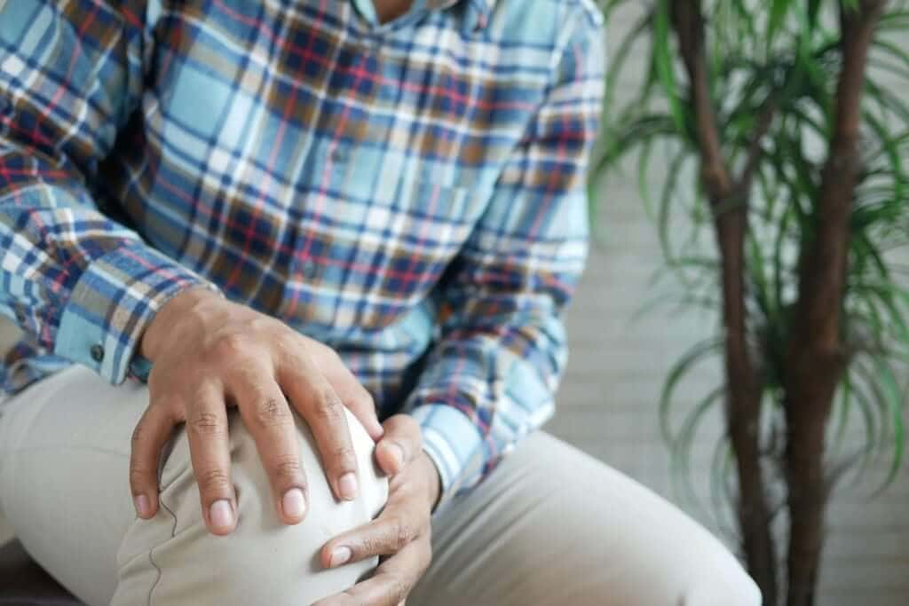 The Caregiver Guide – Living with Arthritis Symptoms
