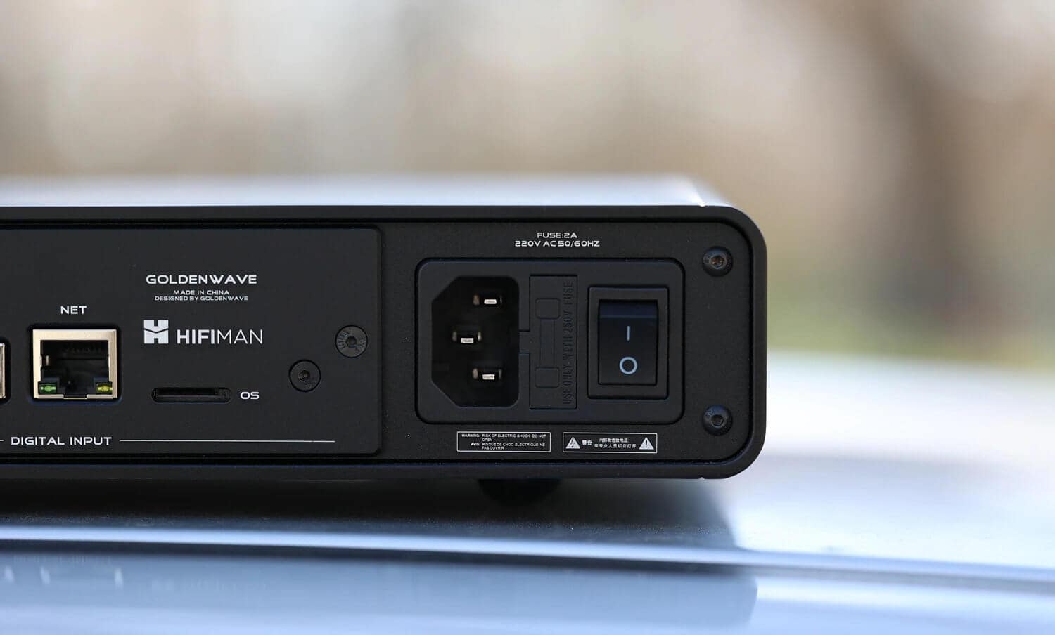 HIFIMAN Goldenwave Serenade side view