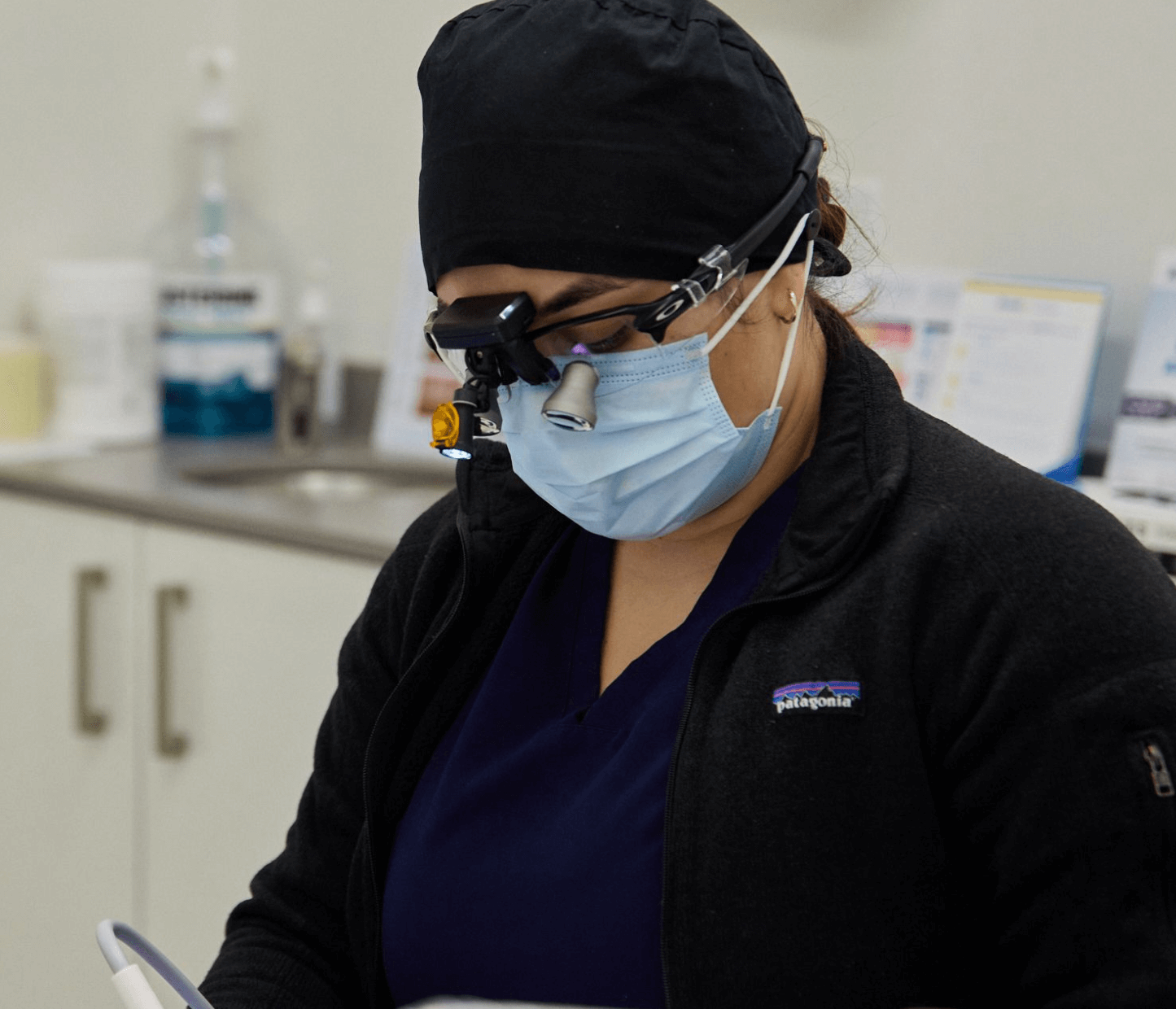 A person wearing a face mask