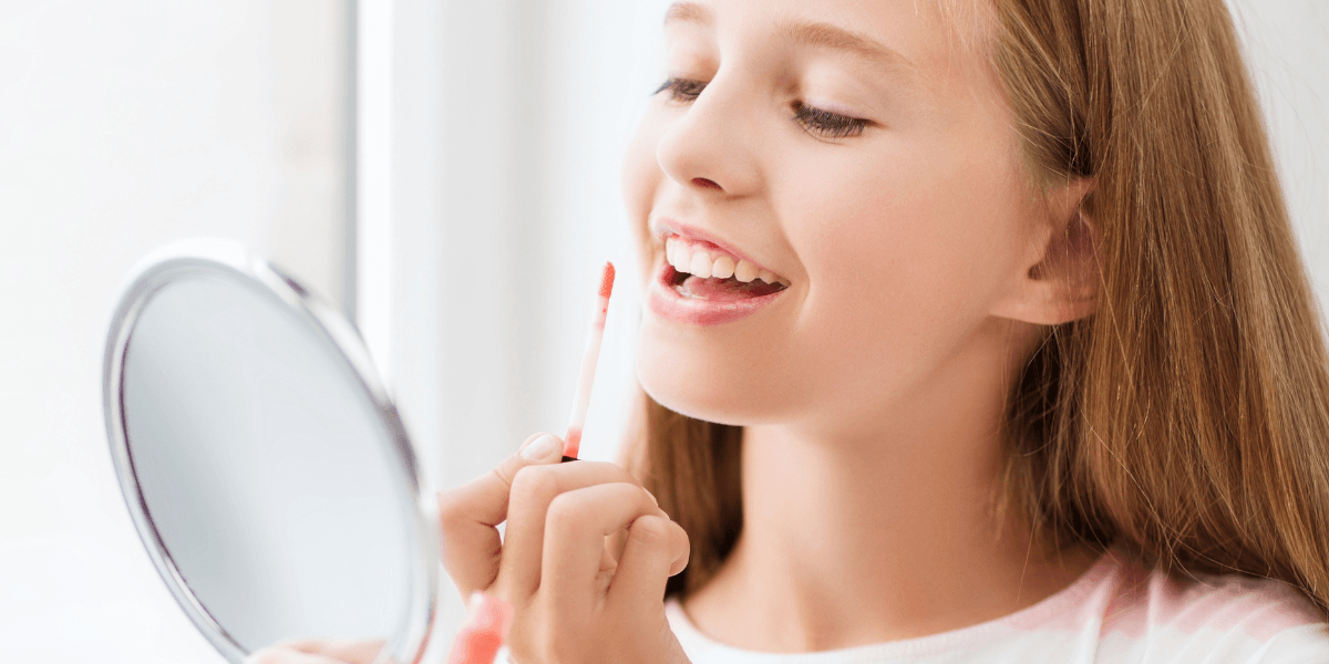 Kids Natural Lip Gloss: Ingredients Parents Should Check
