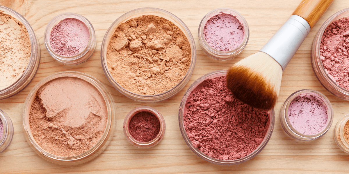 non toxic kids makeup made with safe mineral pigments and clean beauty ingredients