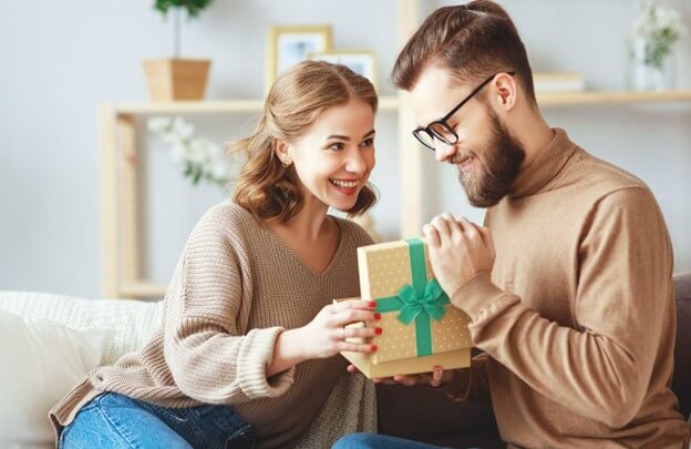 The Best Gifts for National Boyfriend Day