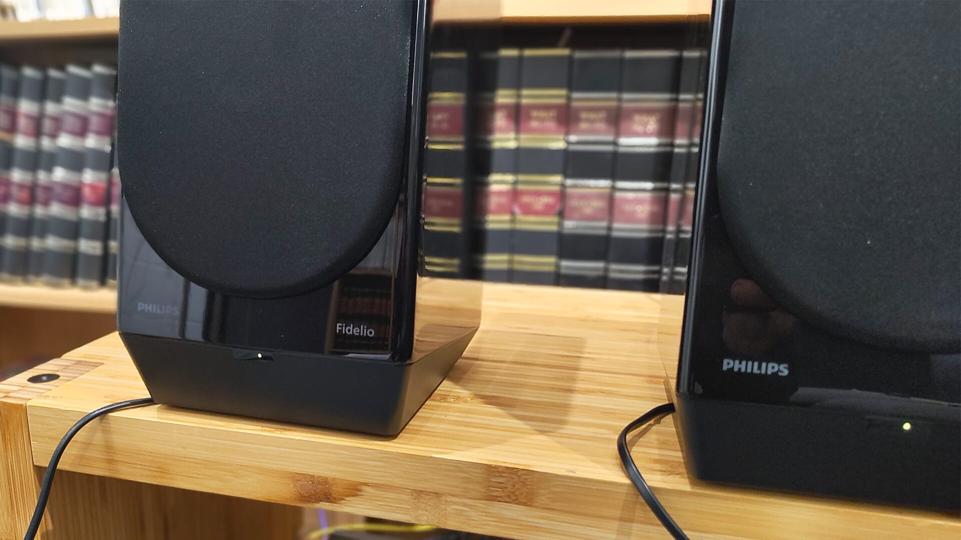 Philips Fidelio FA3 Review: A Bold Contender in Active Stereo Speakers