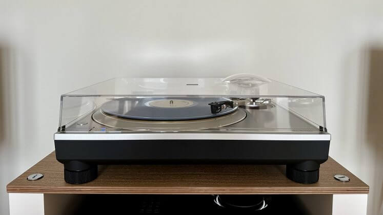 Technics SL-1300G in case