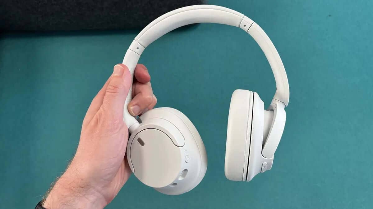 Sony WH-CH720N headphones