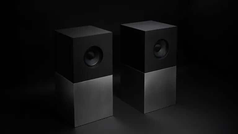 Close-up of the Nocs Braque speaker detailing
