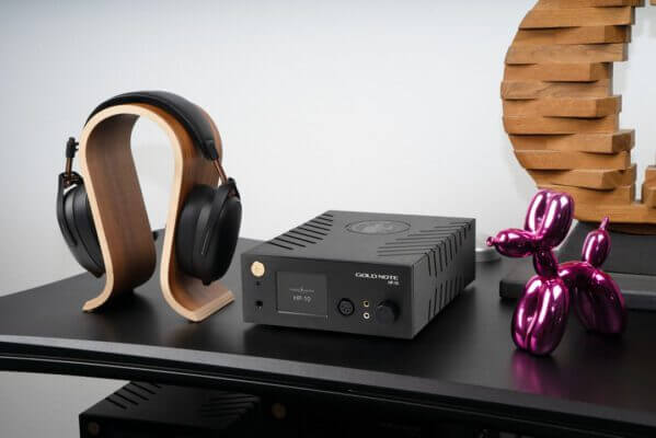 Gold Note HP-10 Deluxe Headphone Amplifier Review: A Powerhouse for Audiophiles