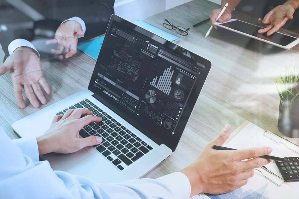 Smart Hands Vs. Remote Hands Support Services