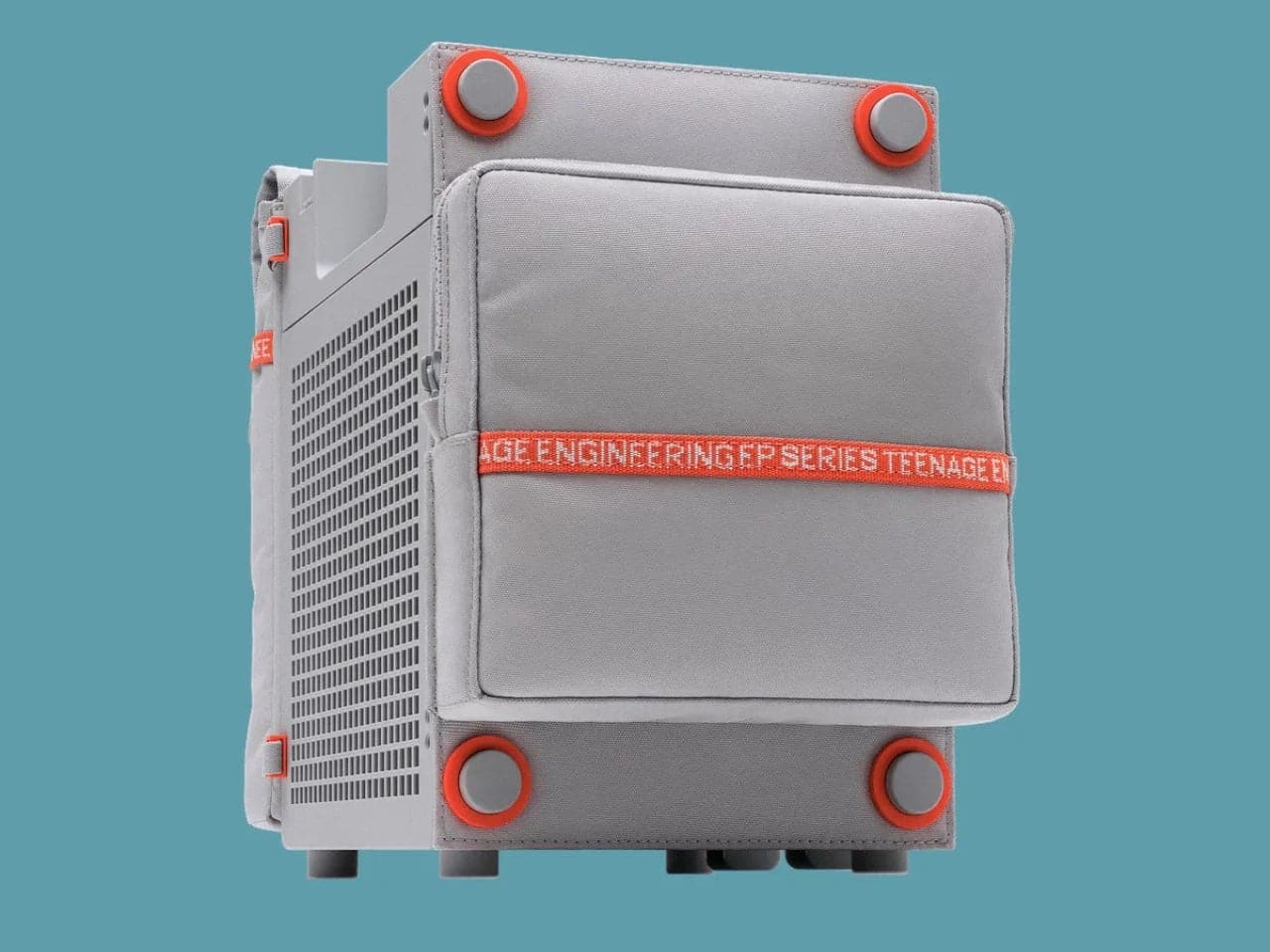 Side view of the EP-35 amp highlighting its integrated carrying handle