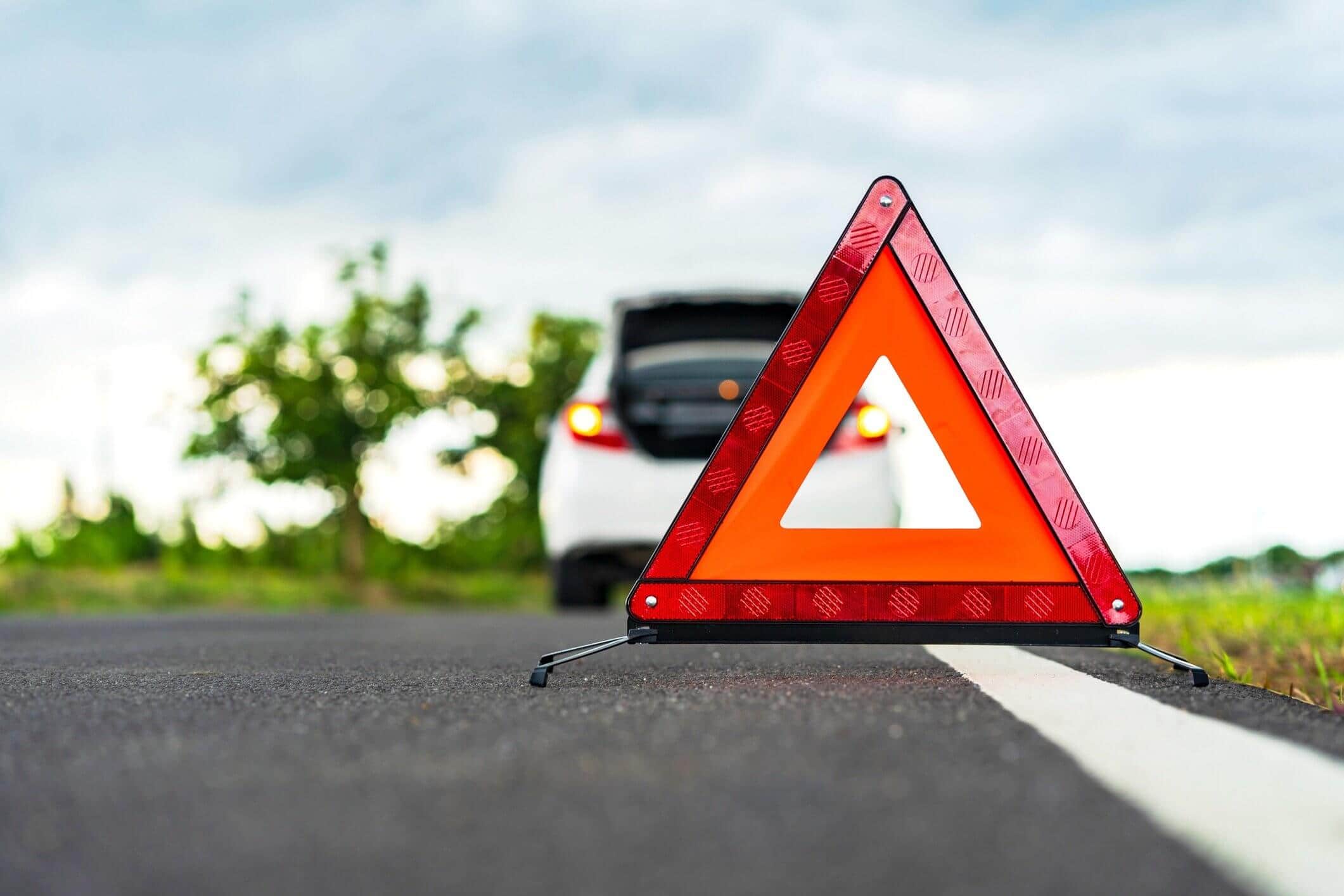 The Complete Emergency Kit Checklist for Your Car, Truck, or RV