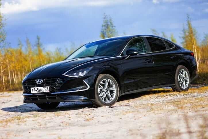 2024 PHEV Sedans: Electrifying Efficiency Takes the Fast Lane