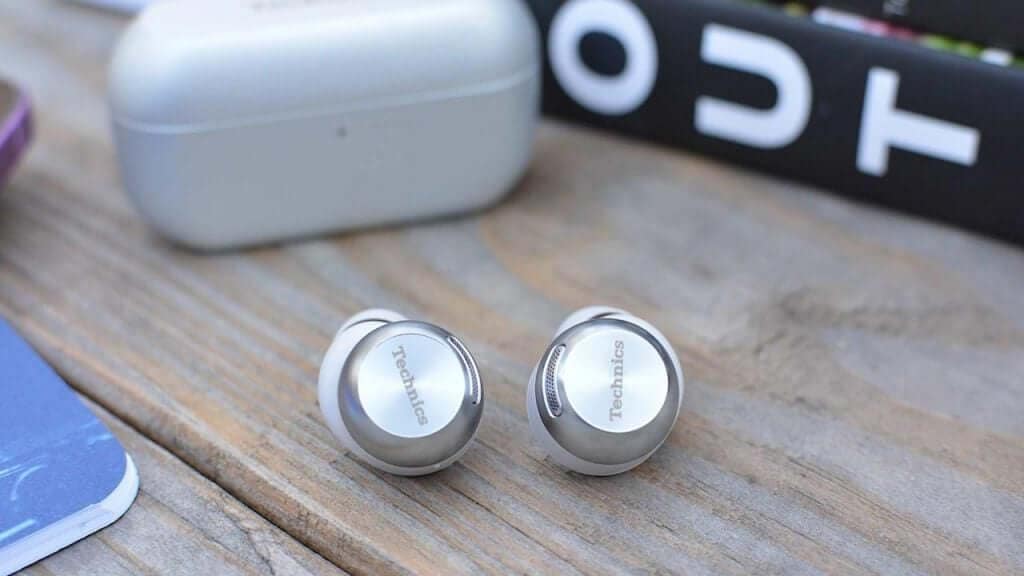Technics AZ100