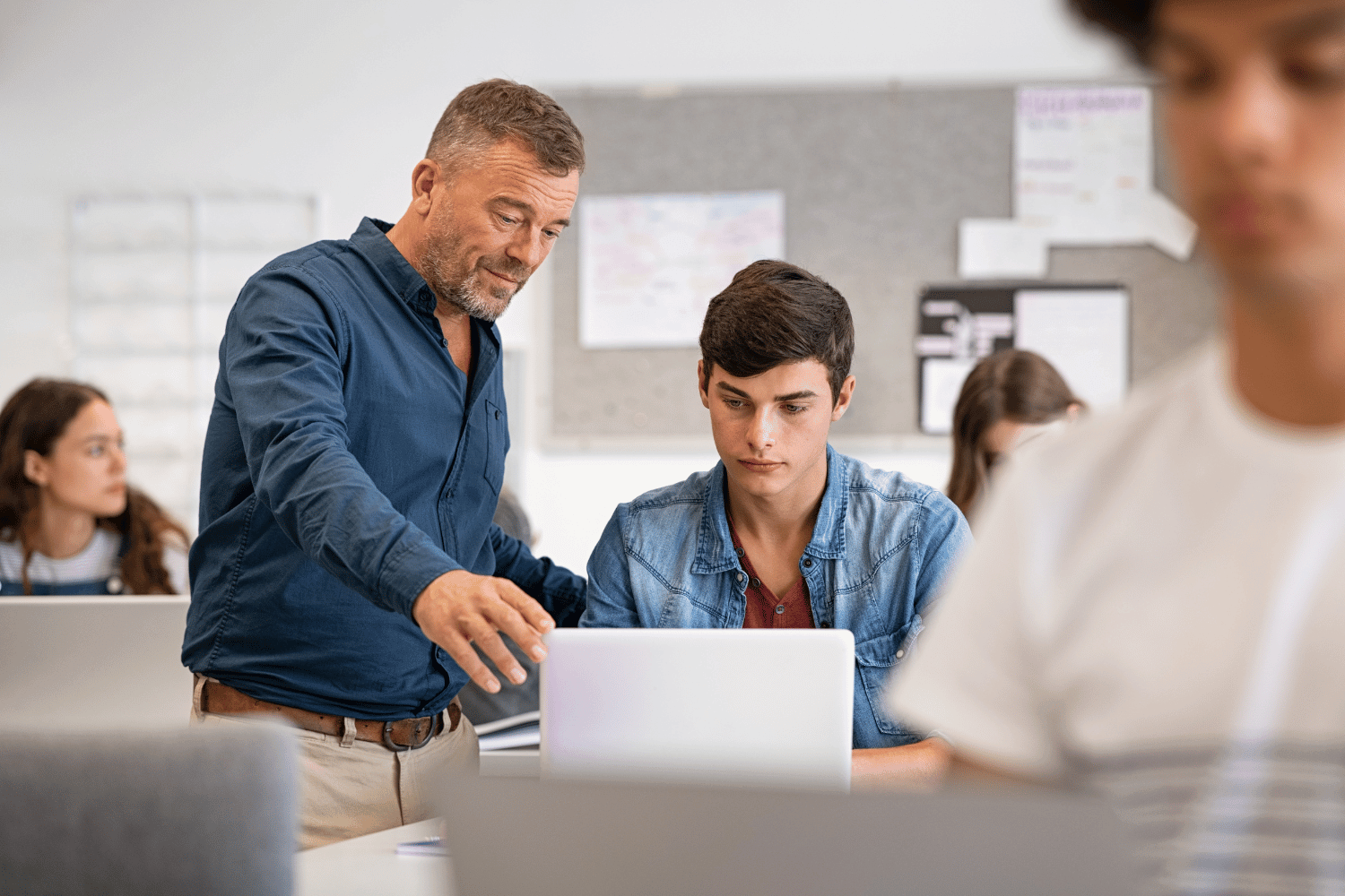 What Support Do Affordable Online Courses Offer After You Enroll?