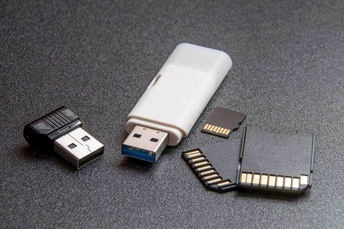 Pendrives and memory cards