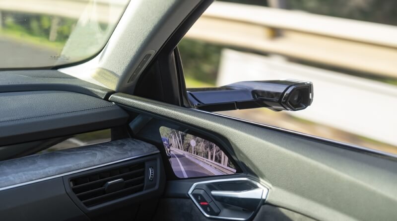 Retrovisor digital Ficosa en un Audi e-tron