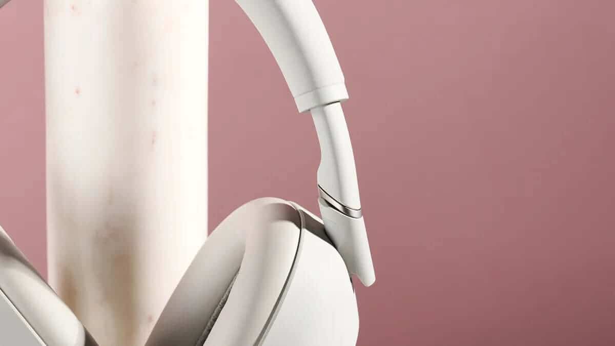 Sony WH-1000XM6 vs Sony WH-1000XM4