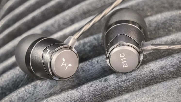 SoundMagic E11C