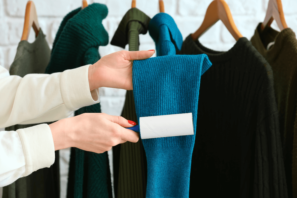 How to Remove Lint From Clothes Without Roller - Nori Press
