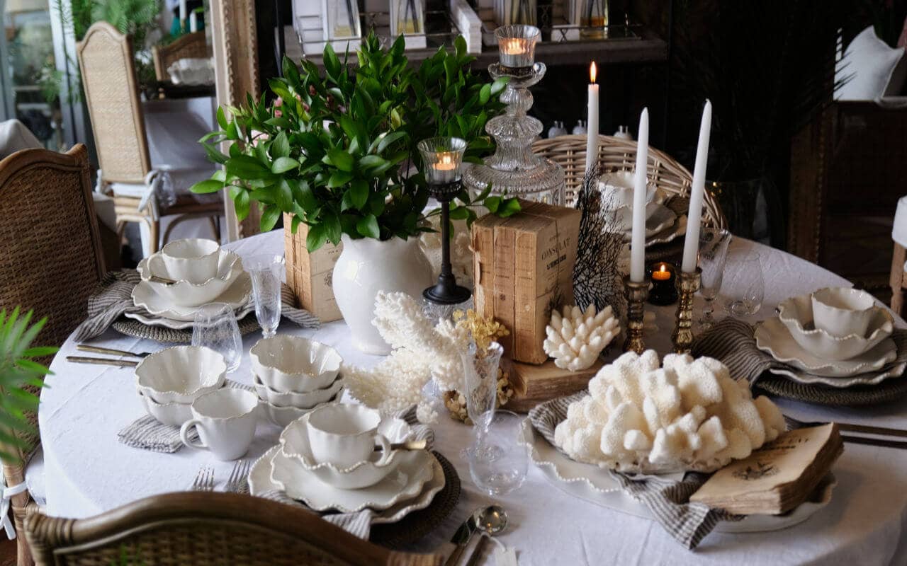 Tablescape Styling: Coastal Elegance Meets French Provençal Charm – A Vintage-Inspired Setting