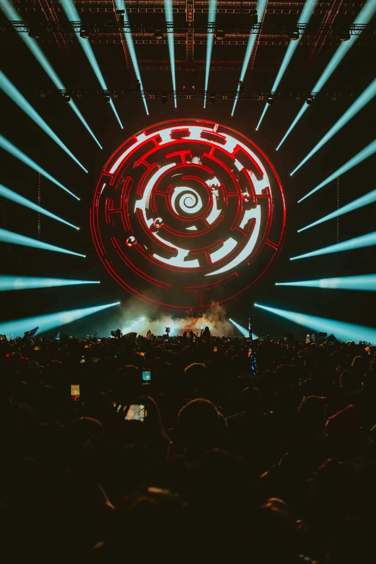 PORTAL’s visuals morph in sync with her beats.