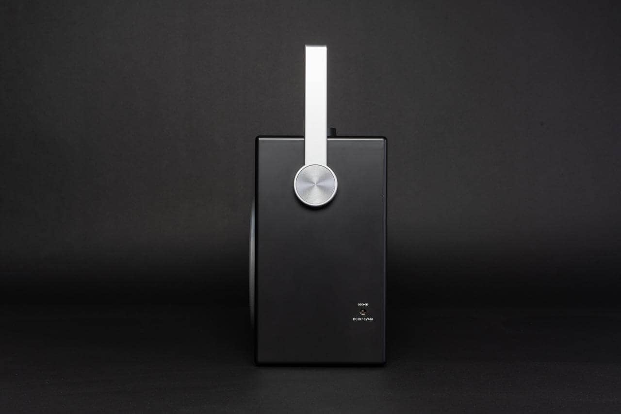 Front view of GB-001 showcasing classic design and controls